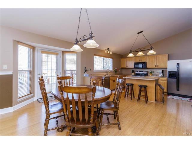 36 Saint Nicholas Ct, O'fallon, MO 63366 photo 9