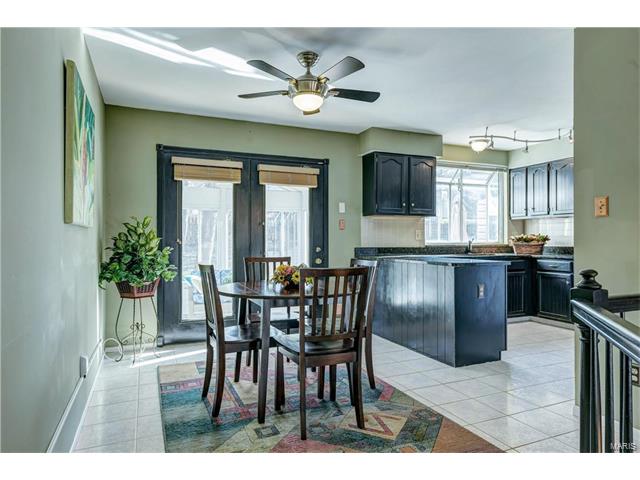 1340 Culpepper Ridge Dr, Ballwin, MO 63021 photo 9