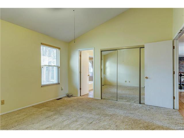 1340 Culpepper Ridge Dr, Ballwin, MO 63021 photo 16