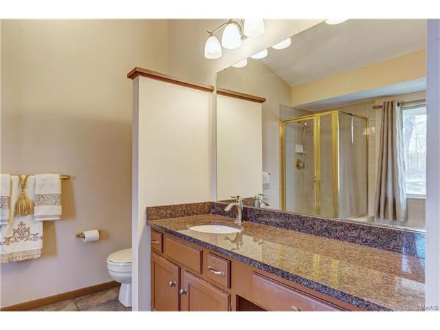 1340 Culpepper Ridge Dr, Ballwin, MO 63021 photo 17