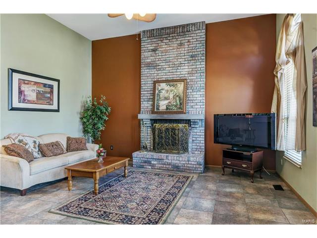 1340 Culpepper Ridge Dr, Ballwin, MO 63021 photo 7
