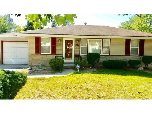 814 Bella Ln, Saint Louis, MO 63137 photo 1