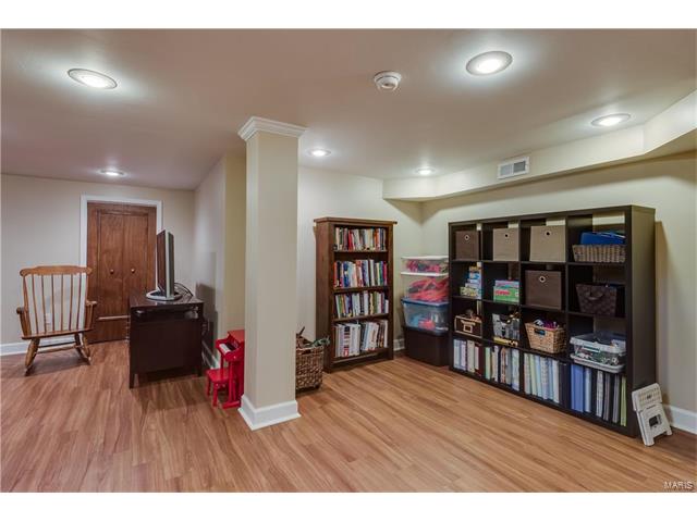 515 Purdue Ave, Saint Louis, MO 63130 photo 34