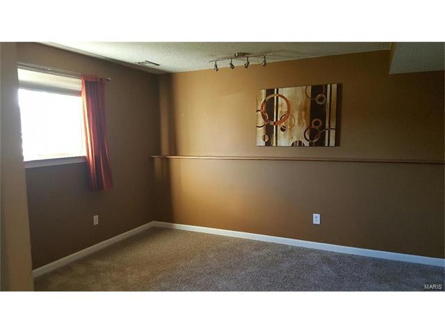 707 Aster Ln, O'fallon, MO 63366 photo 11