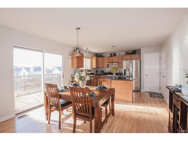 16 Royalltrail Ct, O'fallon, MO 63368 photo 4