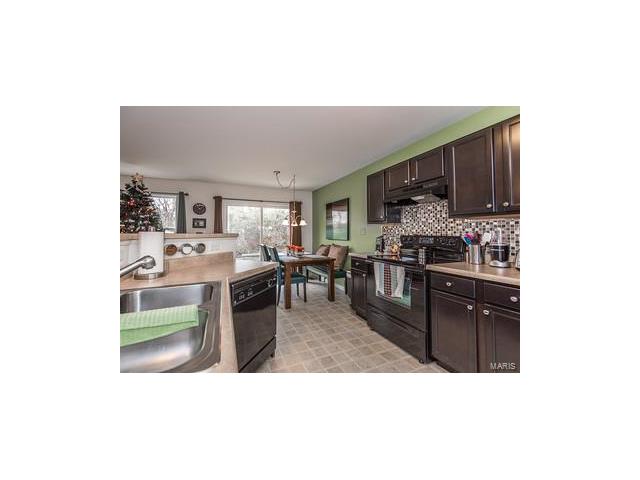 5607 Wavecrest Cir, Cottleville, MO 63304 photo 13