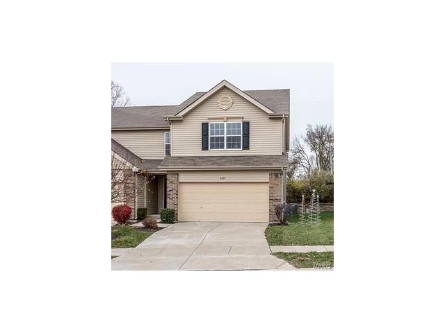 5607 Wavecrest Cir, Cottleville, MO 63304 photo 1