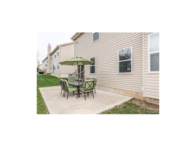 5607 Wavecrest Cir, Cottleville, MO 63304 photo 4