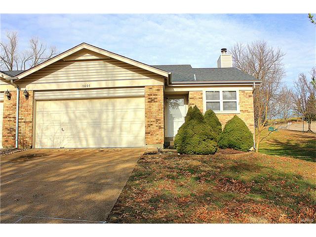 1001 Ridgeway Meadow Dr, Ellisville, MO 63021 photo 1