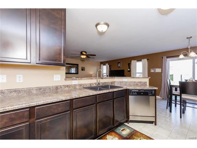 421 Spring Trce, O'fallon, MO 63368 photo 14