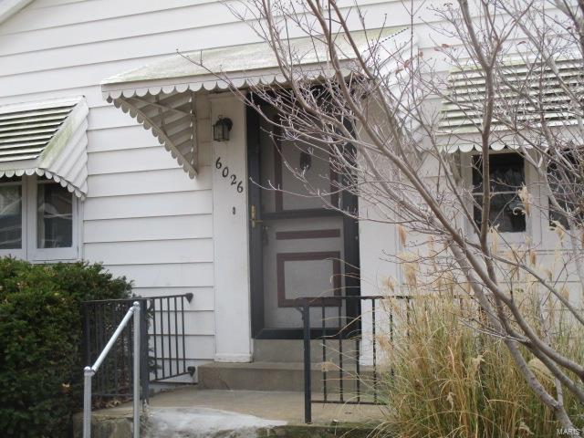 6026 Hancock Ave, Saint Louis, MO 63139 photo 2
