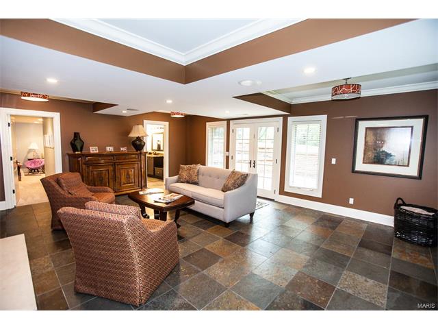 719 Dominion Dr, Saint Louis, MO 63131 photo 49