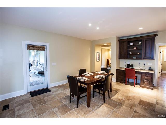 719 Dominion Dr, Saint Louis, MO 63131 photo 12
