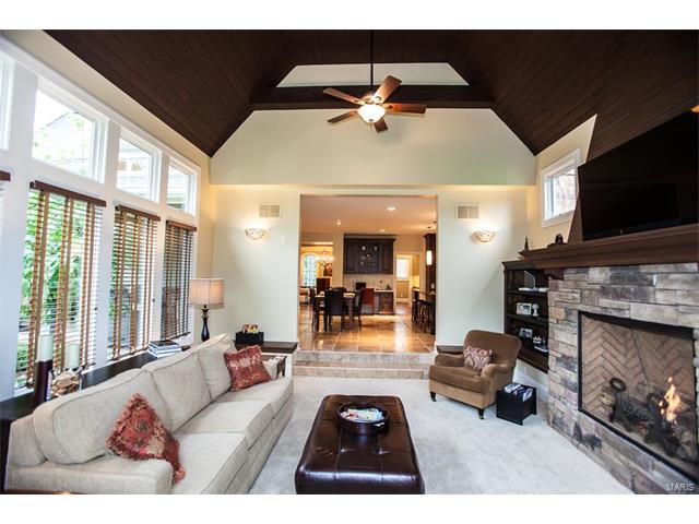 719 Dominion Dr, Saint Louis, MO 63131 photo 17