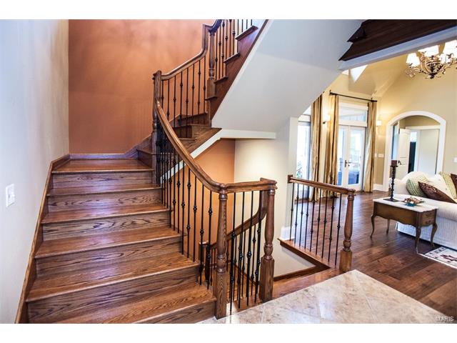 719 Dominion Dr, Saint Louis, MO 63131 photo 31