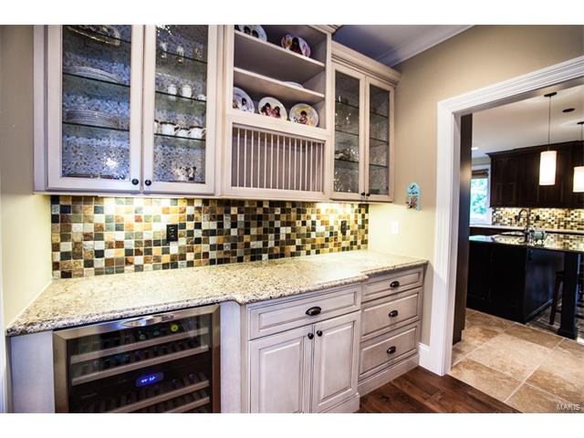 719 Dominion Dr, Saint Louis, MO 63131 photo 16