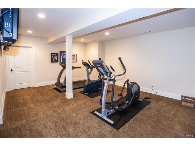 719 Dominion Dr, Saint Louis, MO 63131 photo 53