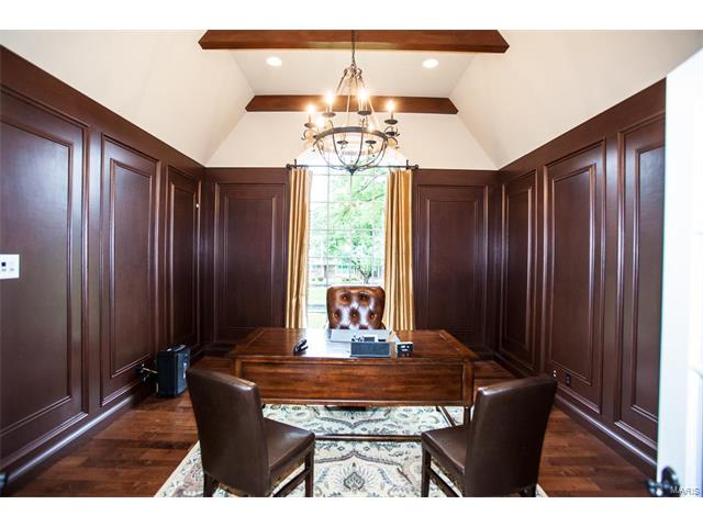 719 Dominion Dr, Saint Louis, MO 63131 photo 10