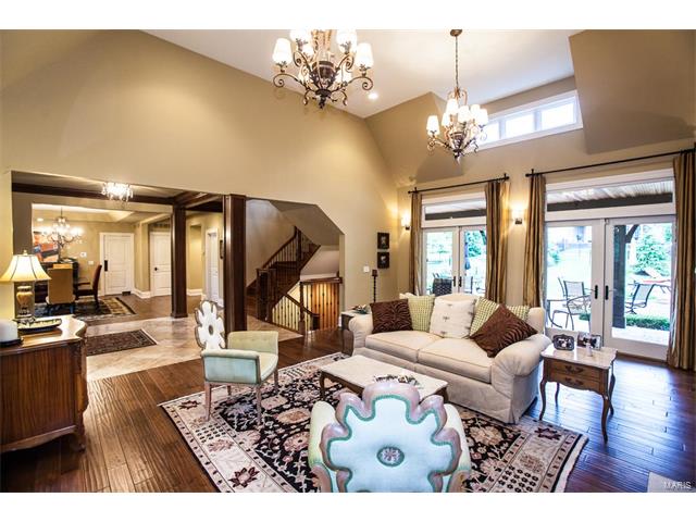 719 Dominion Dr, Saint Louis, MO 63131 photo 7