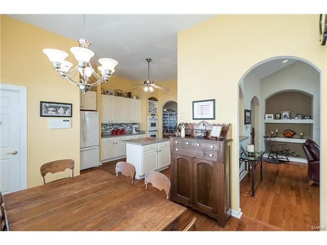 620 Bluffs View Ct, Eureka, MO 63025 photo 14