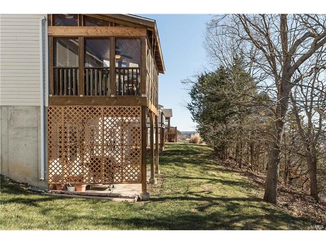 620 Bluffs View Ct, Eureka, MO 63025 photo 39