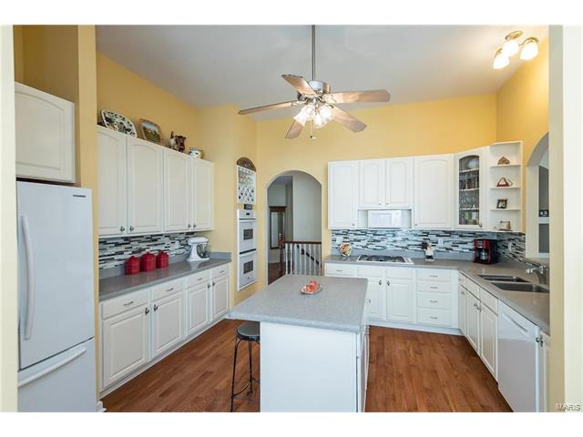620 Bluffs View Ct, Eureka, MO 63025 photo 11