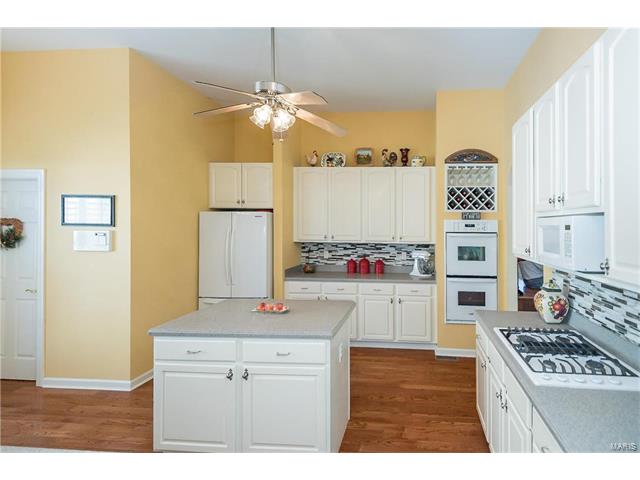 620 Bluffs View Ct, Eureka, MO 63025 photo 15