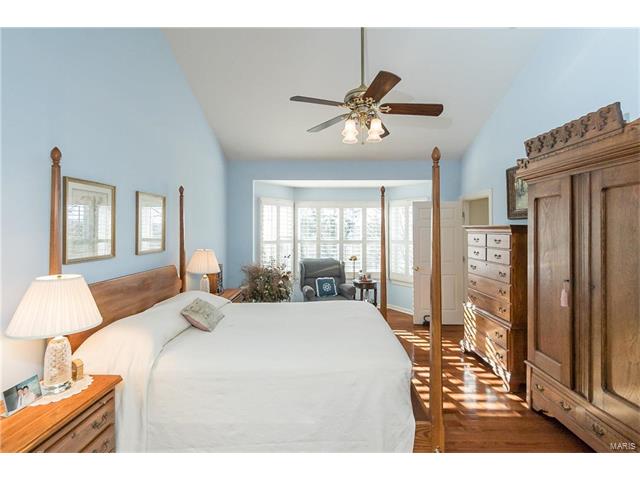 620 Bluffs View Ct, Eureka, MO 63025 photo 25