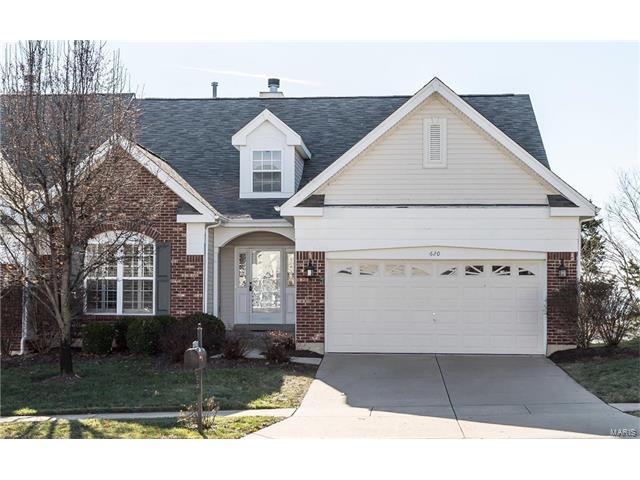620 Bluffs View Ct, Eureka, MO 63025 photo 1