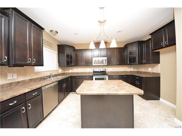 923 Tower Pl, O'fallon, MO 63366 photo 8