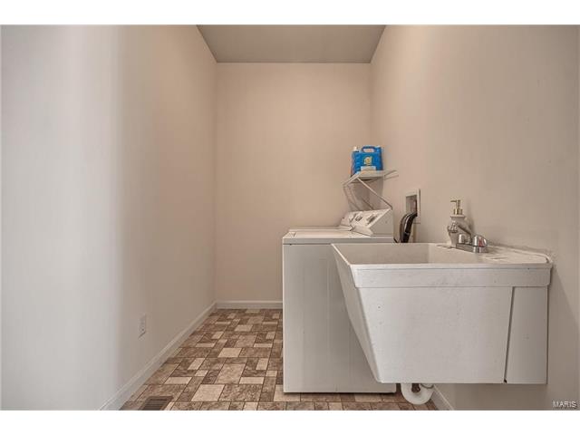 712 Rose Hvn, Ballwin, MO 63021 photo 27
