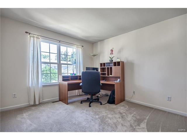 712 Rose Hvn, Ballwin, MO 63021 photo 24