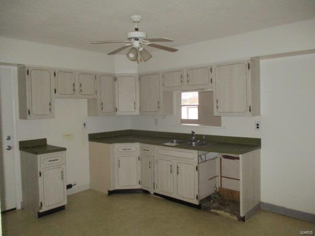505 Saint John Dr, O'fallon, MO 63366 photo 6