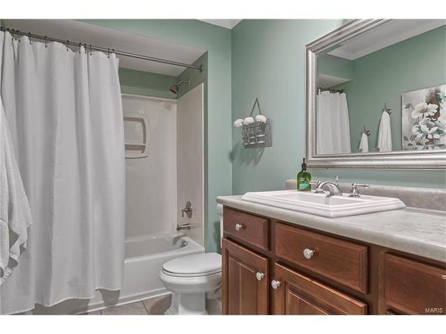 391 Madewood, Chesterfield, MO 63017 photo 26