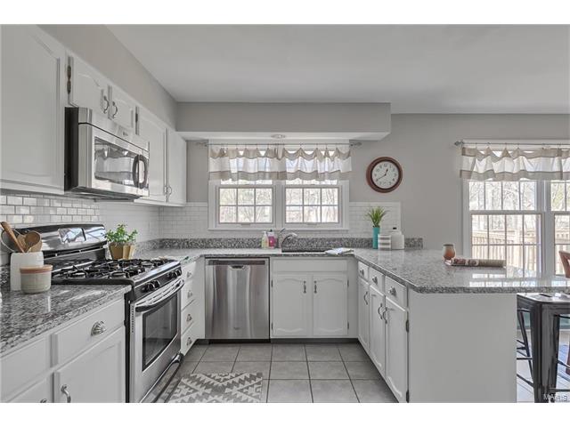 391 Madewood, Chesterfield, MO 63017 photo 15