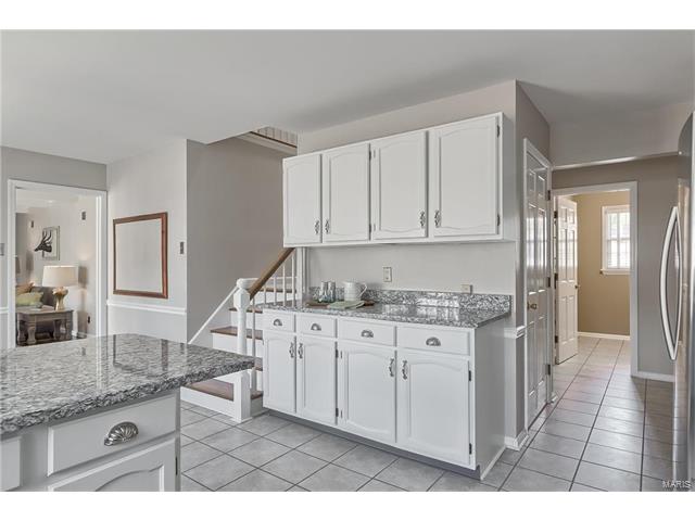 391 Madewood, Chesterfield, MO 63017 photo 22
