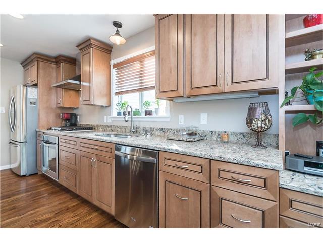 16013 Acorn Vly, Ballwin, MO 63021 photo 9