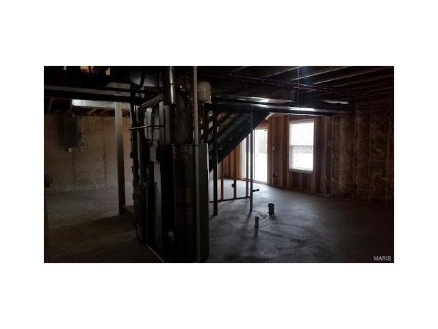 208 Flint Brook Dr, O'fallon, MO 63366 photo 16