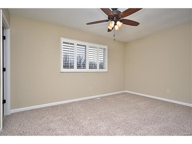 1009 Montbrook Dr, O'fallon, MO 63366 photo 6