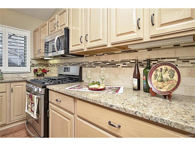 1009 Montbrook Dr, O'fallon, MO 63366 photo 13