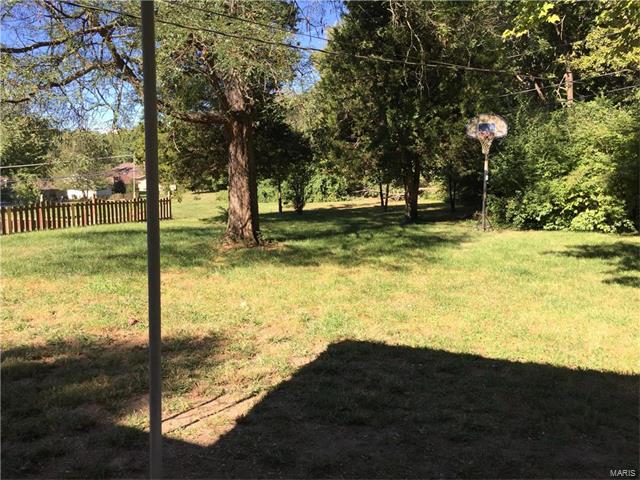 723 La Bonne Pkwy, Ballwin, MO 63021 photo 14
