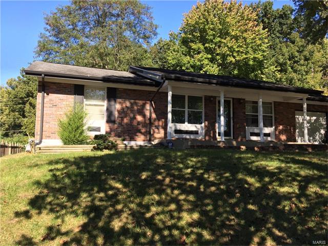723 La Bonne Pkwy, Ballwin, MO 63021 photo 1