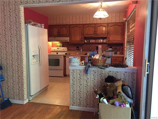 723 La Bonne Pkwy, Ballwin, MO 63021 photo 7