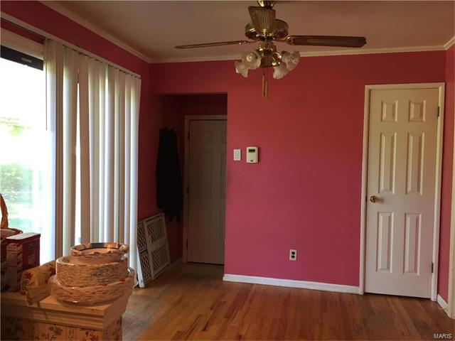 723 La Bonne Pkwy, Ballwin, MO 63021 photo 8