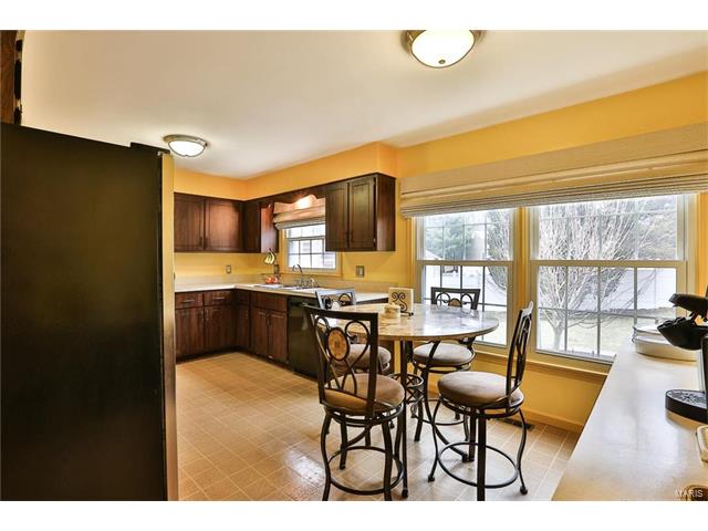 316 Nantucket Dr, Ballwin, MO 63011 photo 7