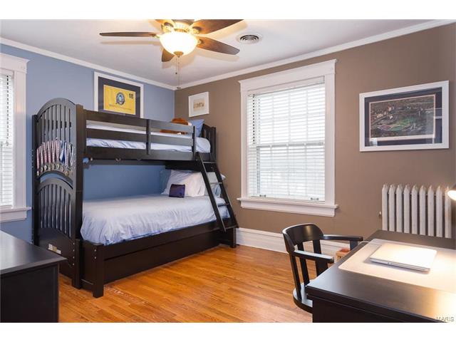 7156 Pershing Ave, Saint Louis, MO 63130 photo 18
