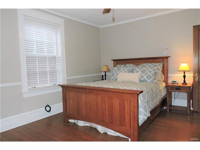 7156 Pershing Ave, Saint Louis, MO 63130 photo 12