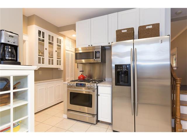 7156 Pershing Ave, Saint Louis, MO 63130 photo 10