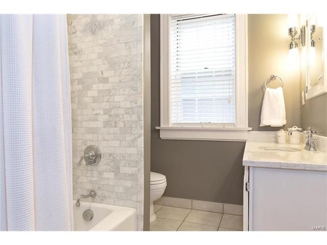 7156 Pershing Ave, Saint Louis, MO 63130 photo 14