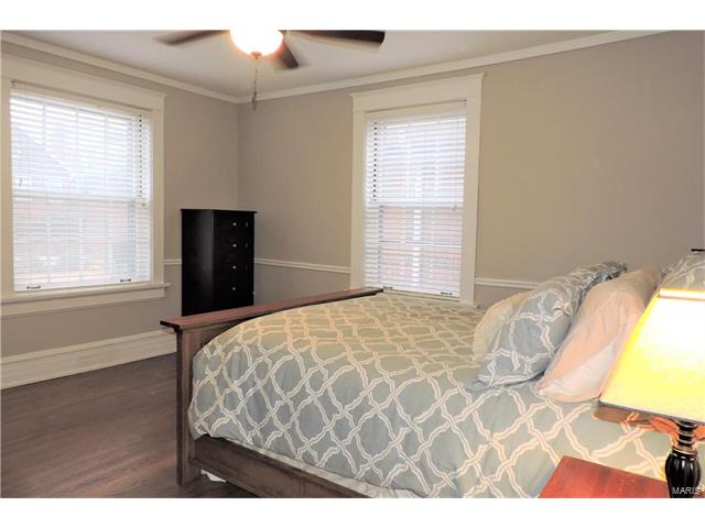 7156 Pershing Ave, Saint Louis, MO 63130 photo 13